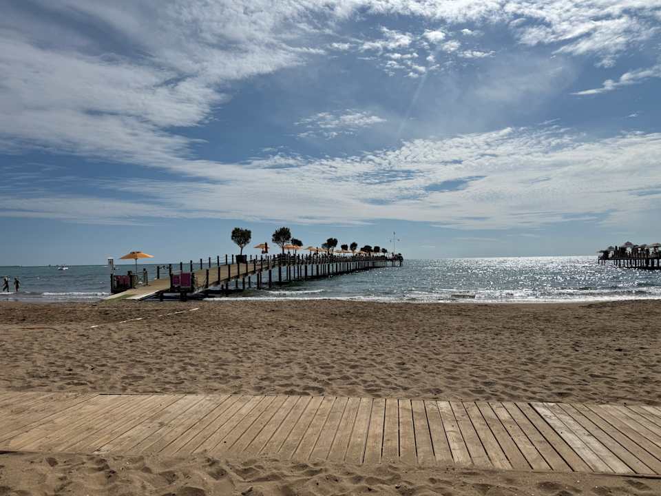 Strand Arum Barut Collection