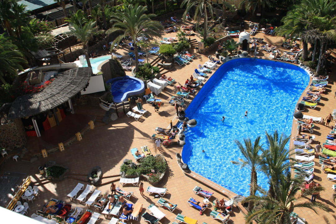 Animationspool mit Bühne Abora Buenaventura by Lopesan Hotels