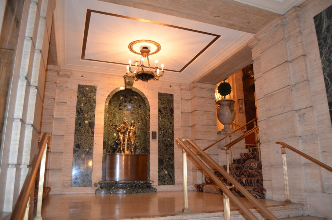 Hoteleingang Palmer House A Hilton Hotel