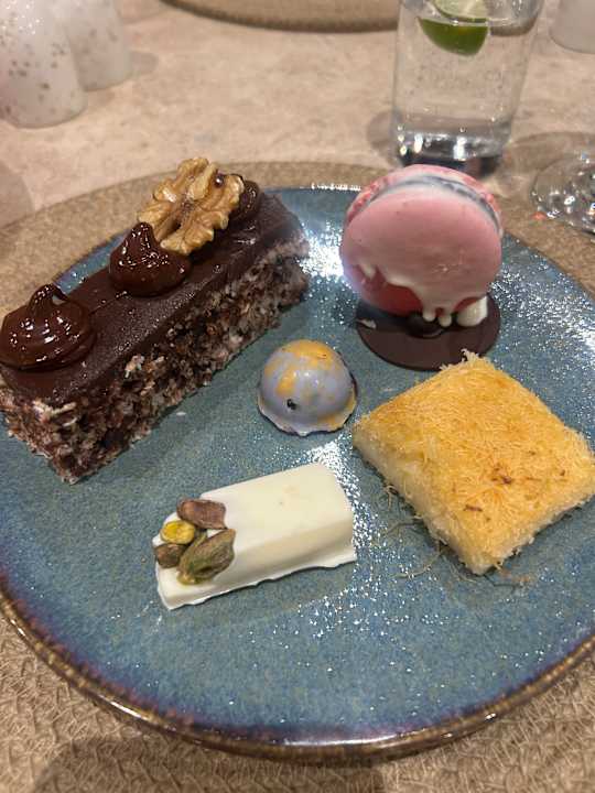 Gastro SUNRISE Anjum Resort