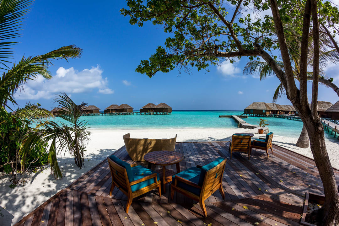 An der Athiribar Veligandu Maldives Resort Island