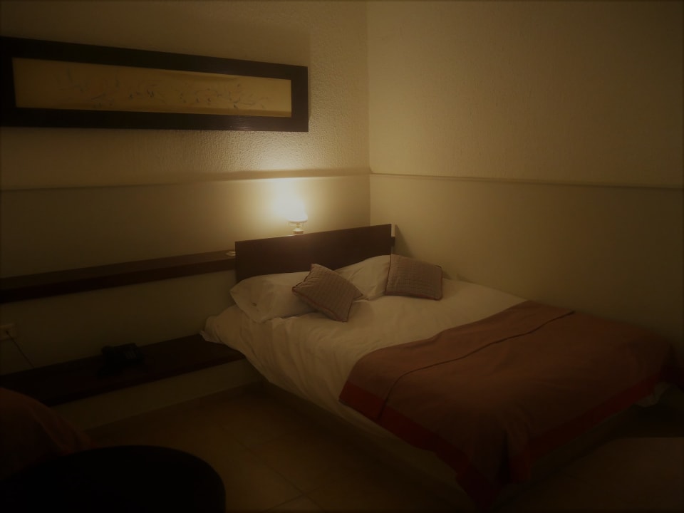 Zimmer Apollonia Beach Resort & Spa