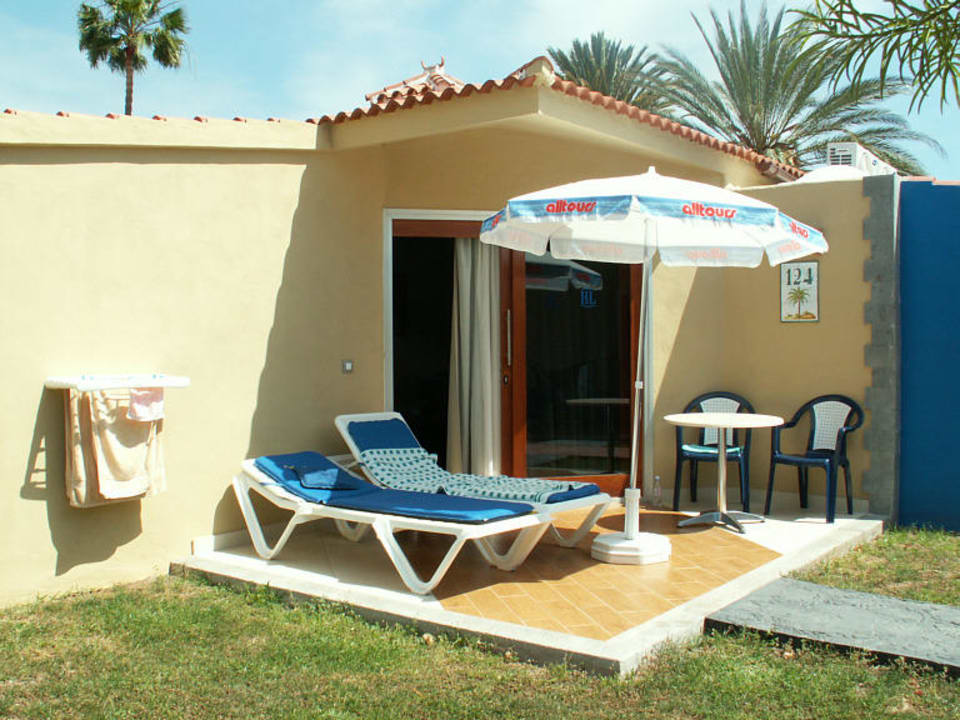 Bungalow-Terrasse HL Miraflor Suites Hotel