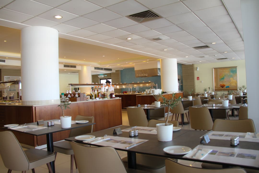 Salamina Restaurant Crystal Springs Beach Hotel