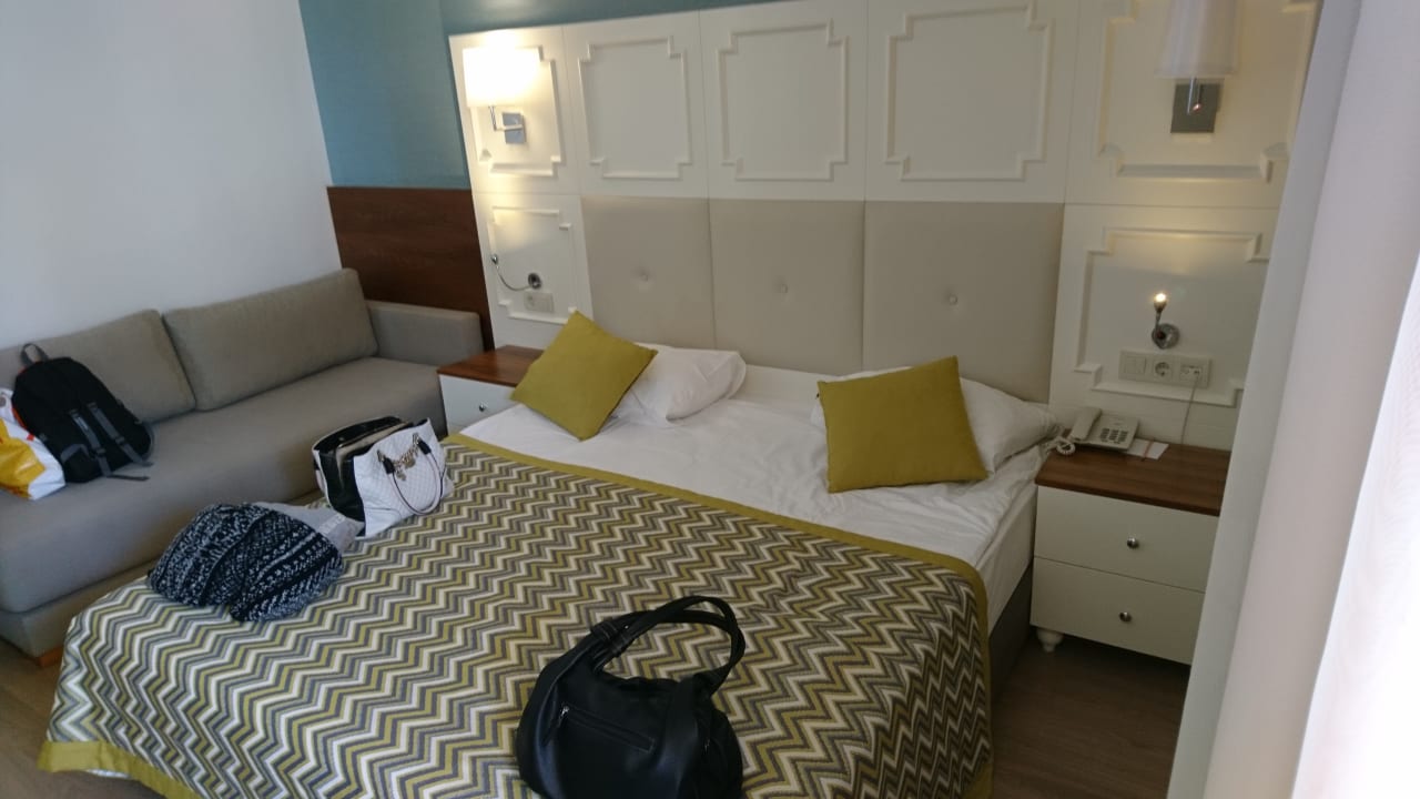 Zimmer Well Palace Side