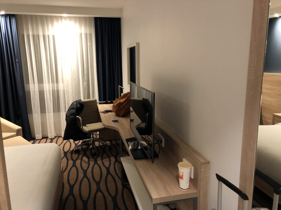 Zimmer Hampton By Hilton Frankfurt Airport