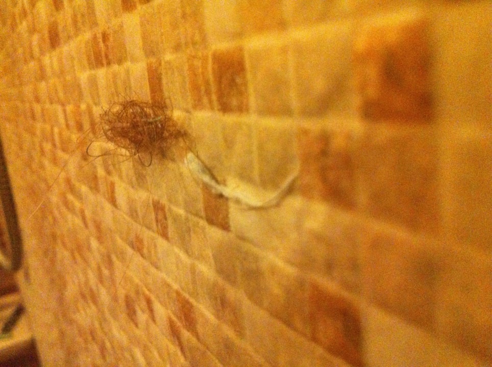 Nach dem Zimmerputz, mehr Dreck wie vorher Mahdia Beach & Aquapark