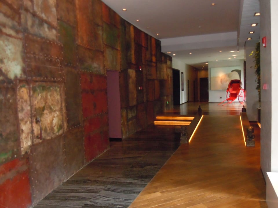 In der Lobby Hotel Indigo Shanghai on the Bund