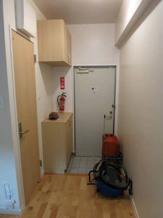 Eingangsbereich White Terrace Tsuboya Guesthouse