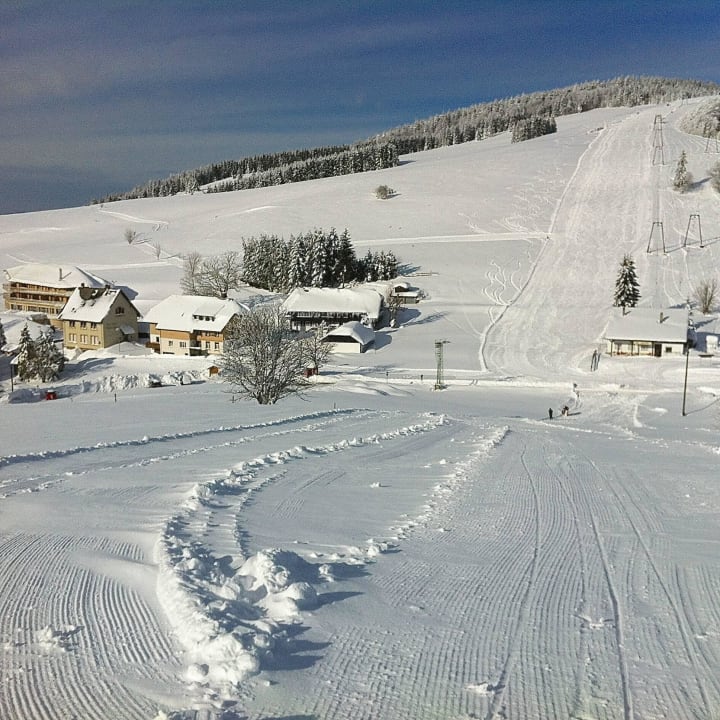 Direkt am Skilift und dabei ruhig gelegen!  derWaldfrieden naturparkhotel