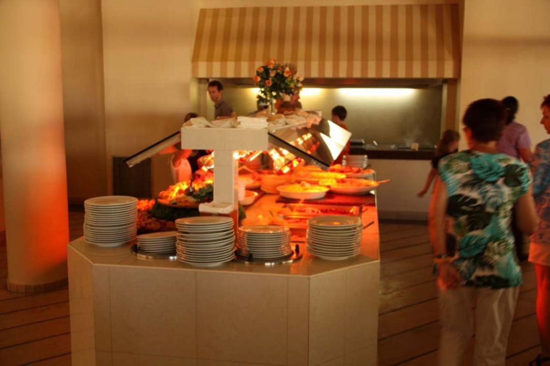 Jedyny bufet z ciepłymi potrawami Lindos Royal Resort