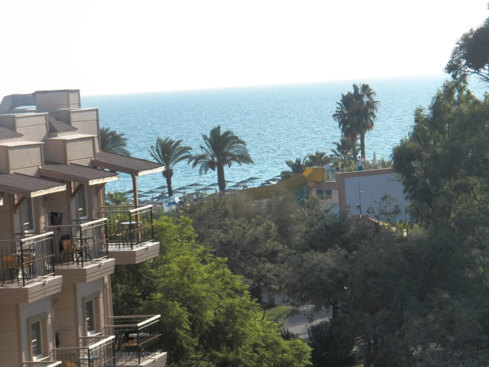 -;) Crystal Tat Beach