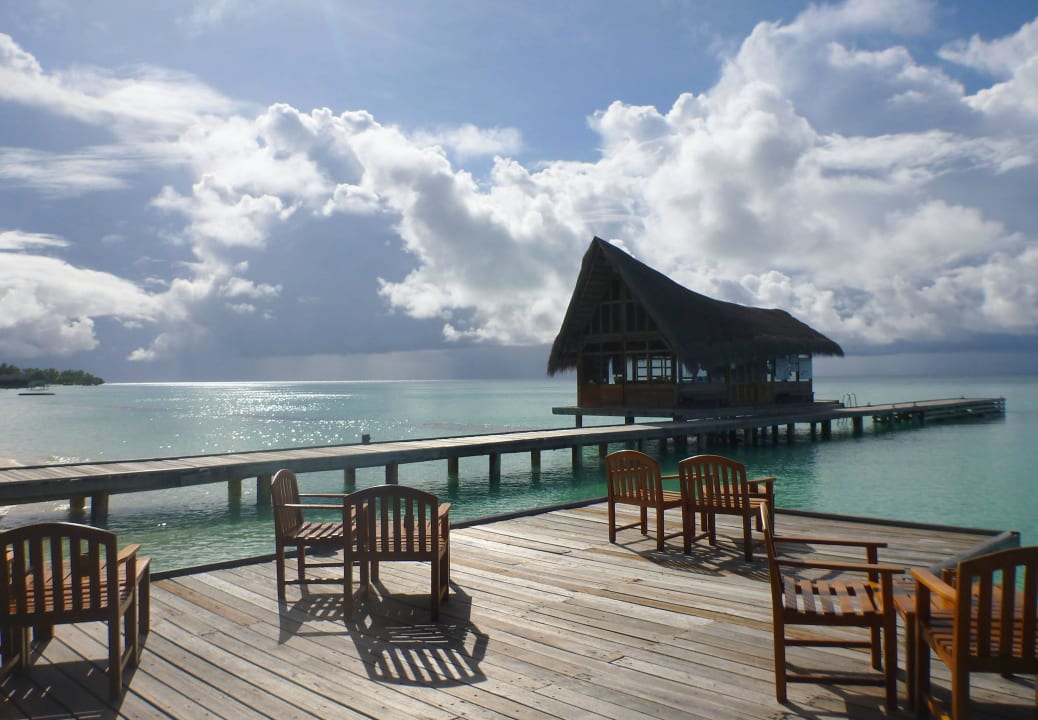 Dhoni Bar Kuramathi Maldives