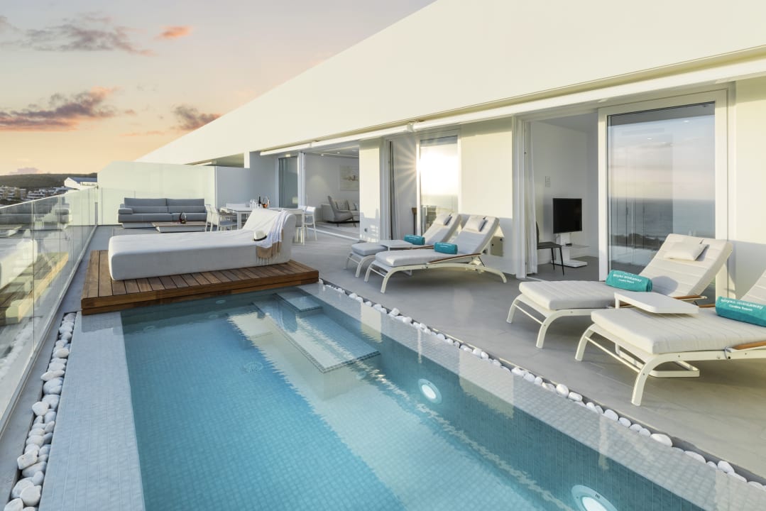 Zimmer Royal Hideaway Corales Suites