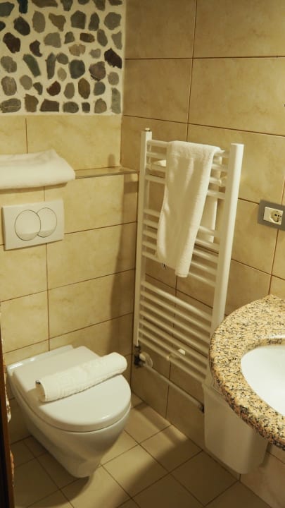 Zimmer Hotel Tradita Geg & Tosk