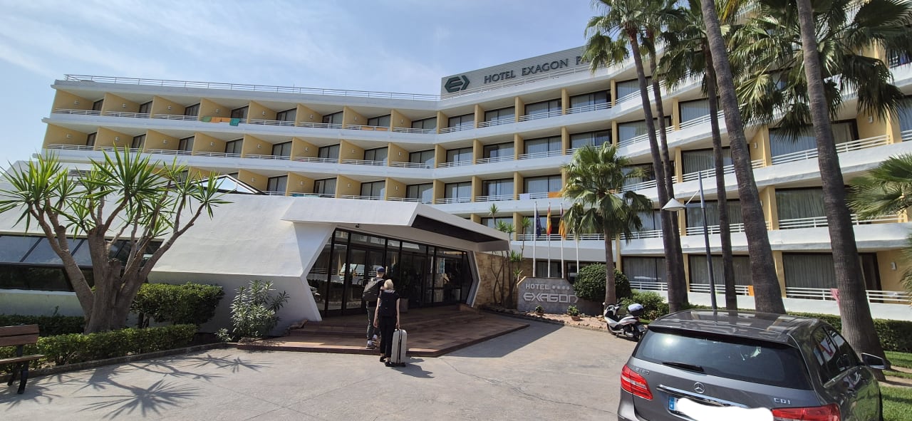 Außenansicht Hotel Exagon Park