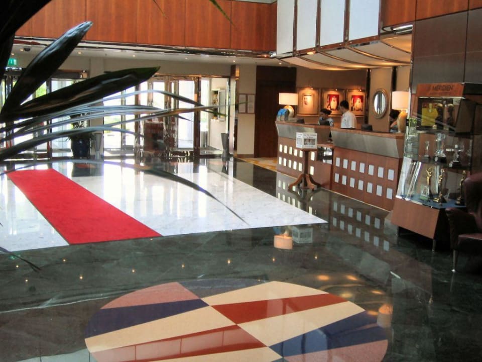 Lobby Hotel Le Meridien Al Aqah Beach Resort