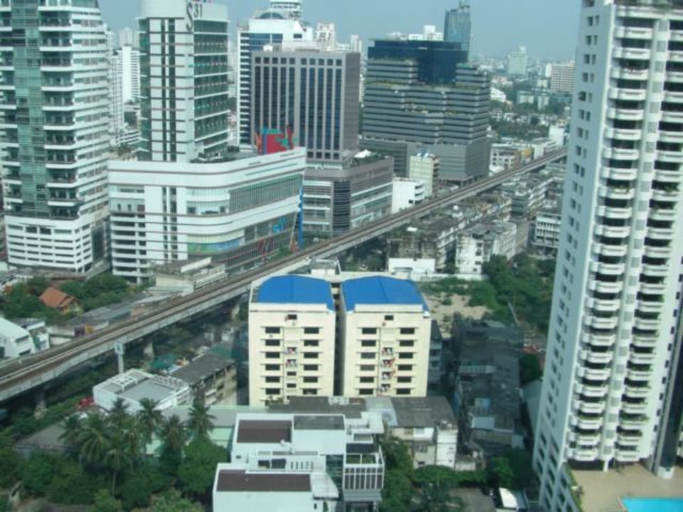 Blick aus dem Hotelfenster 28. Etage Hotel Windsor Suites & Convention