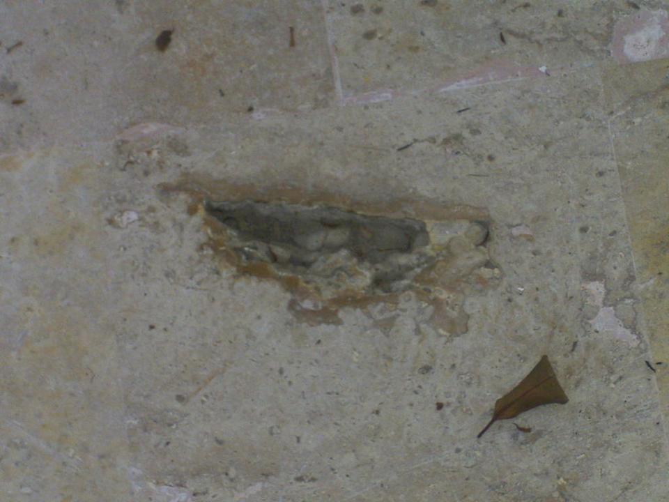 Löcher im Boden Grand Seker Hotel