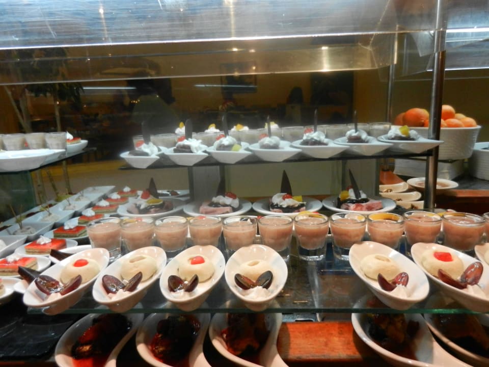 Auch noch Dessert... Club Paradisio El Gouna, Red Sea