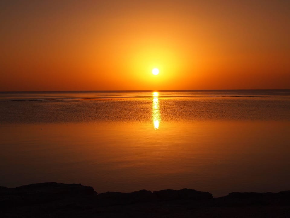 Sonnenaufgang Mövenpick Resort El Quseir