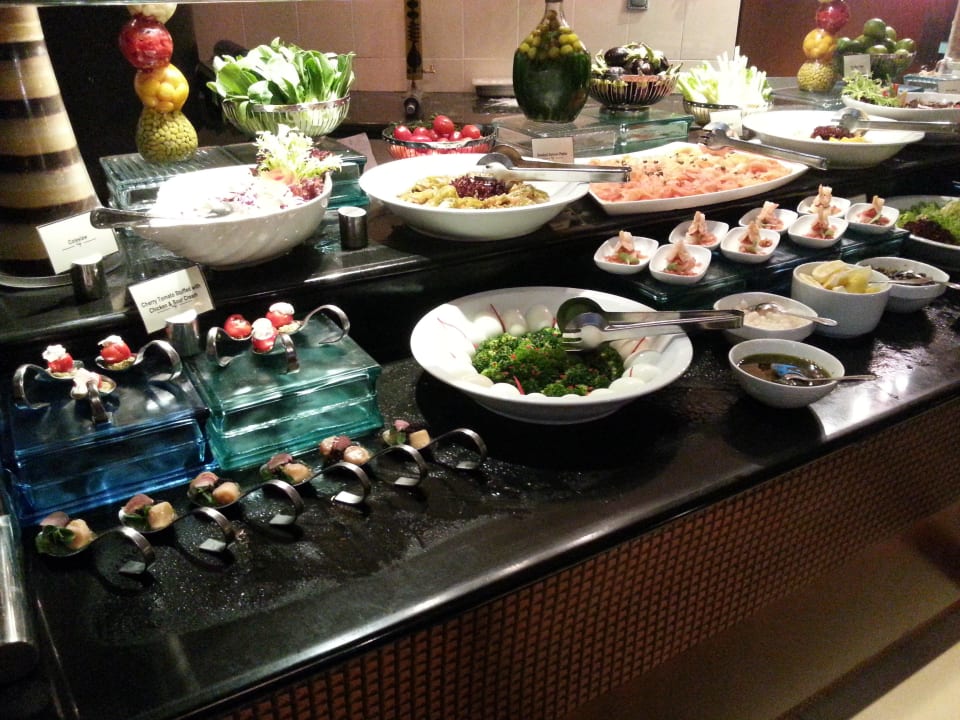 Starter Al Raha Beach Resort & Spa