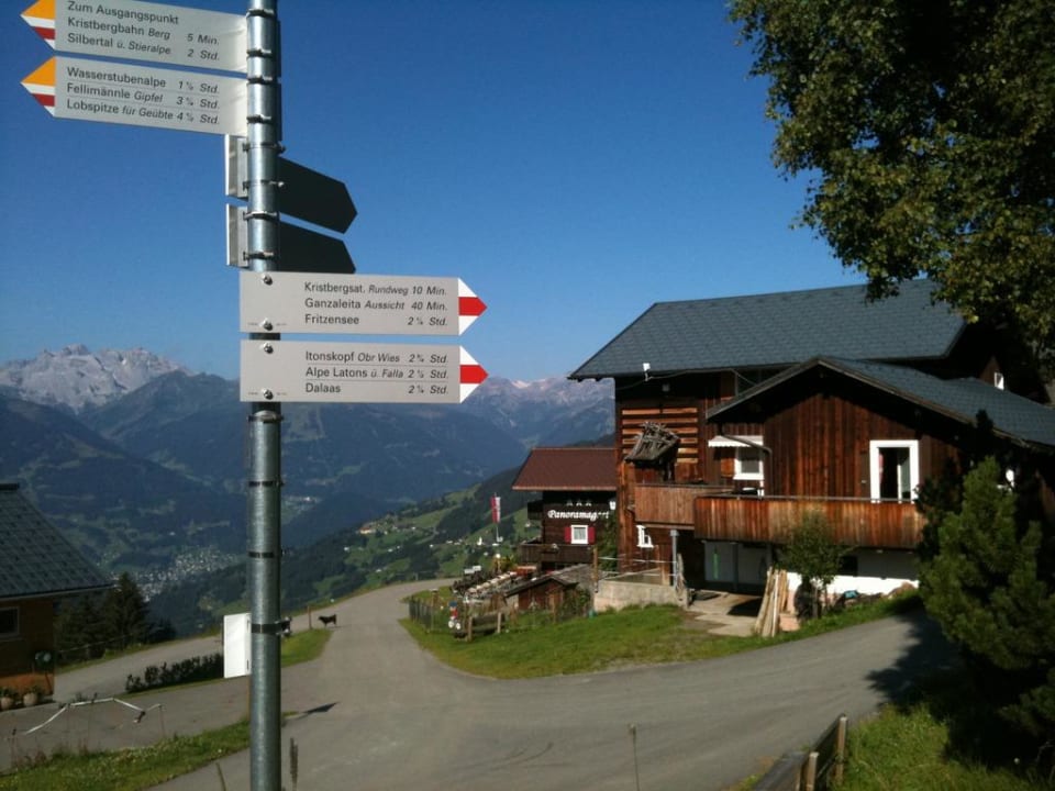Viele wunderschöne Wandermöglichkeiten Panoramagasthof Kristberg