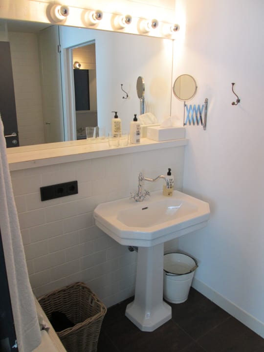 Panorama Suite 614, Bad Waschtisch 25hours Hotel Wien beim MuseumsQuartier