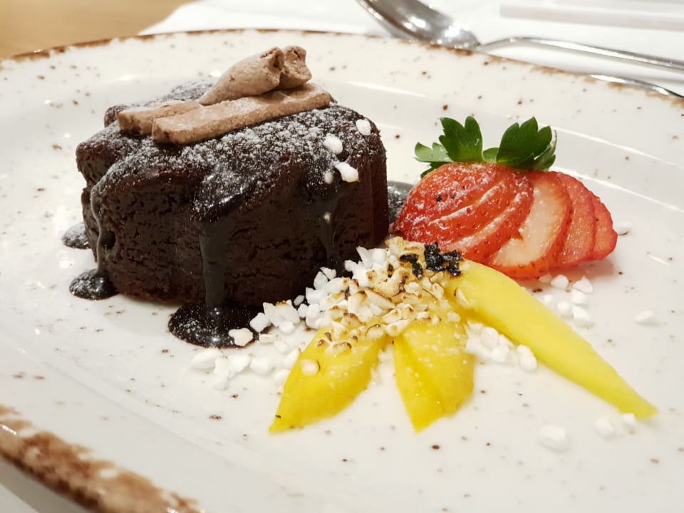 Gastro The Blue Ivy Hotel & Suites