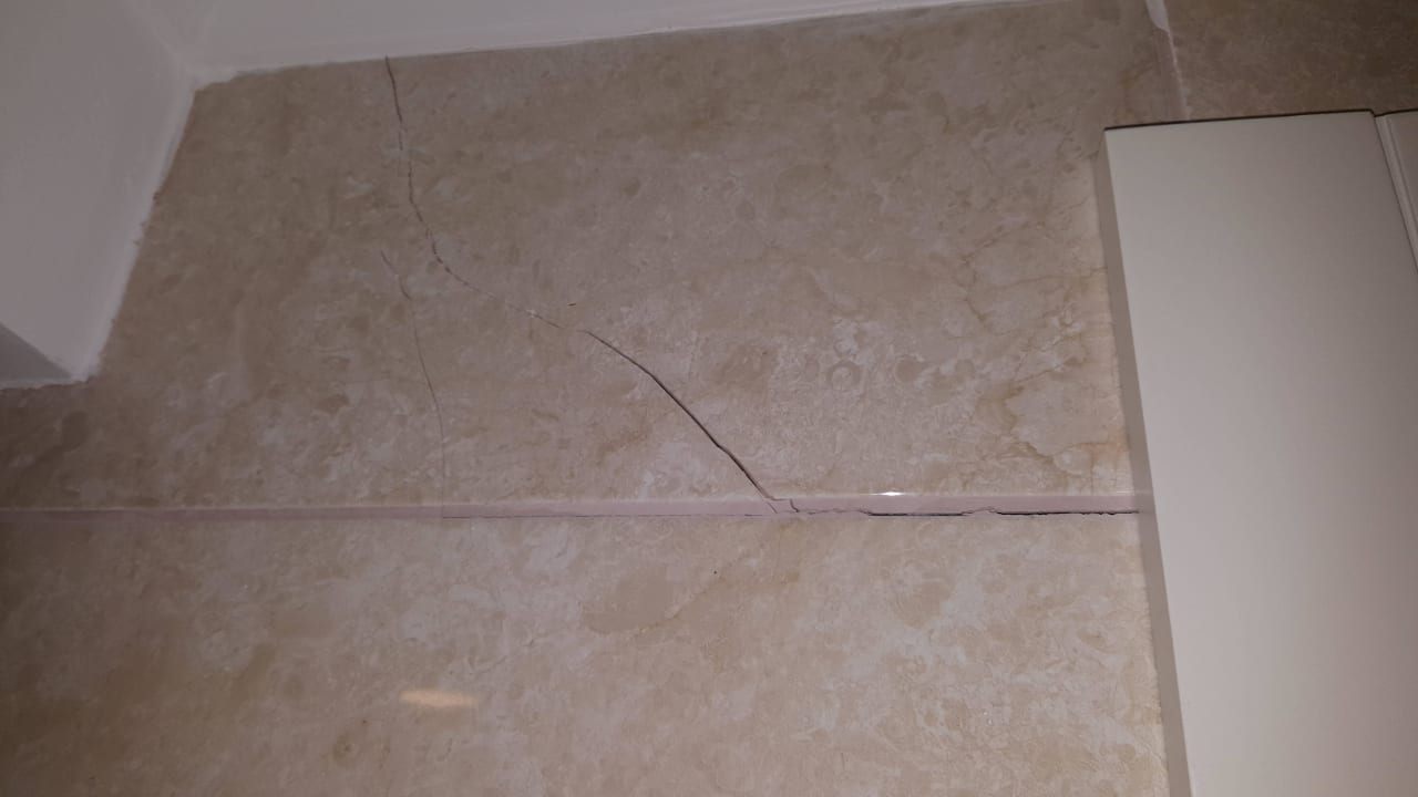 ...kann ja mal passieren ?!?! Well Palace Side