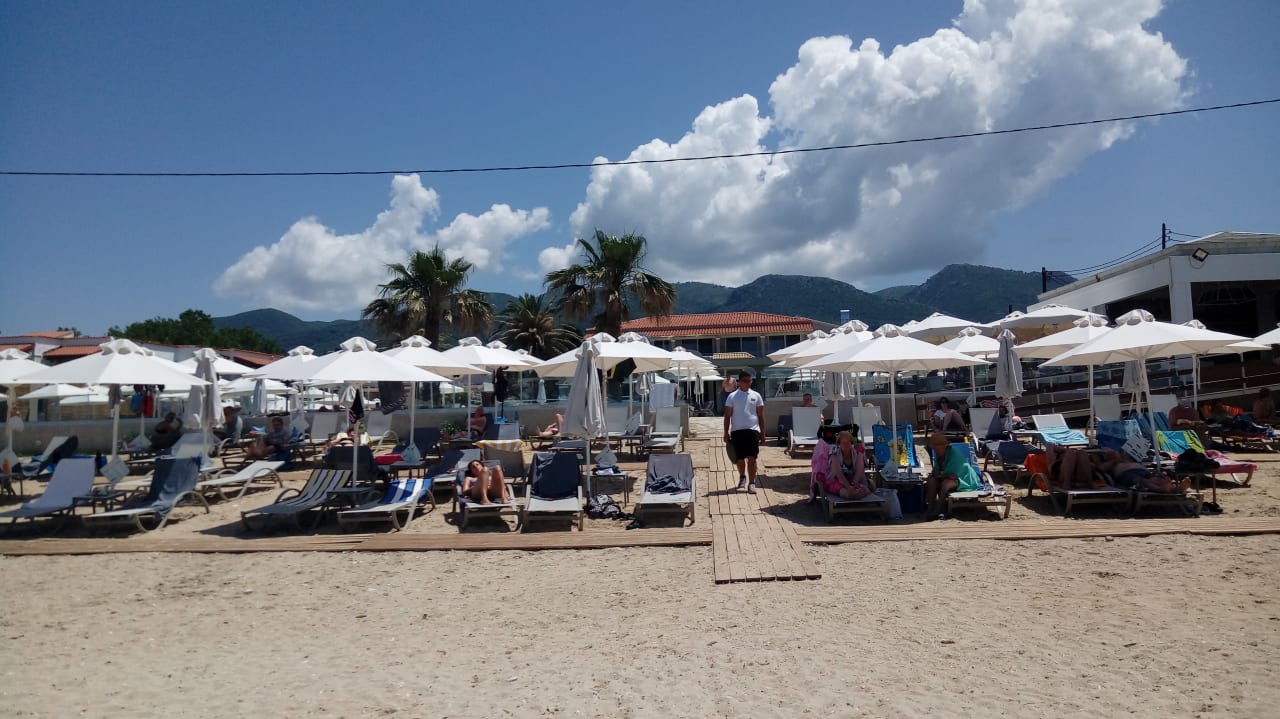 Strand Acharavi Beach Hotel