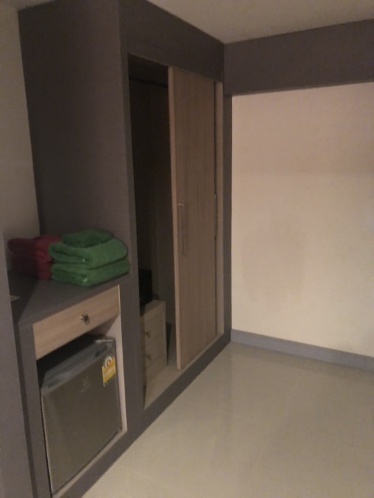 Zimmer Hotel Nakara Long Beach Resort