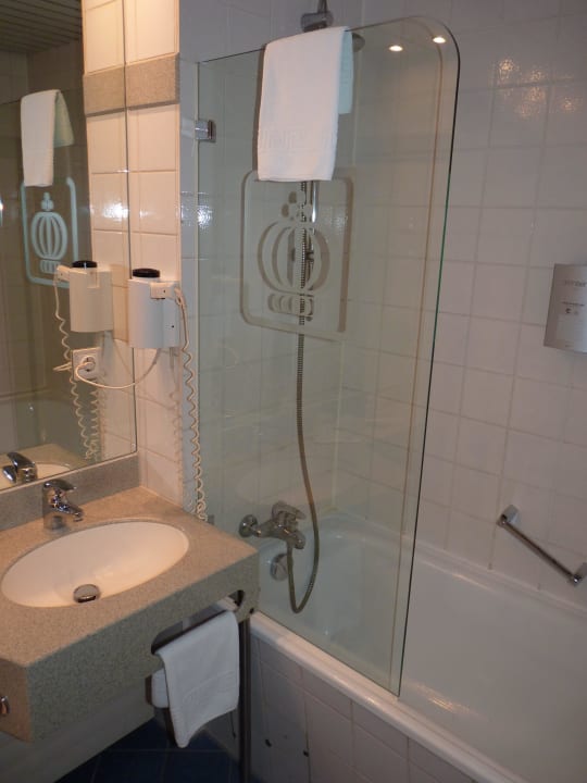 Badezimmer, Duschecke Hotel Königshof The Arthouse