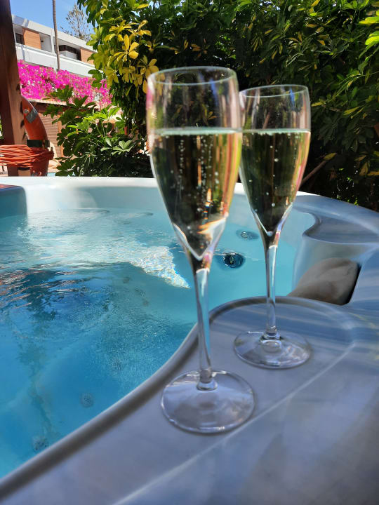 Pool Apartamentos Nogalera