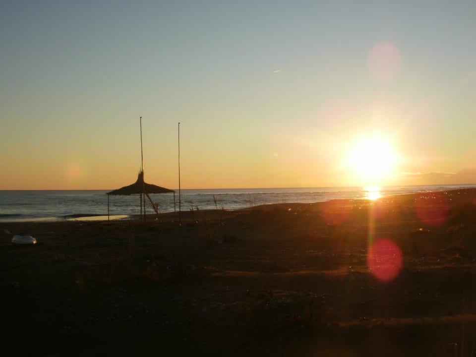 Sonenuntergang Roma Beach Resort & Spa 16+ Adult Only