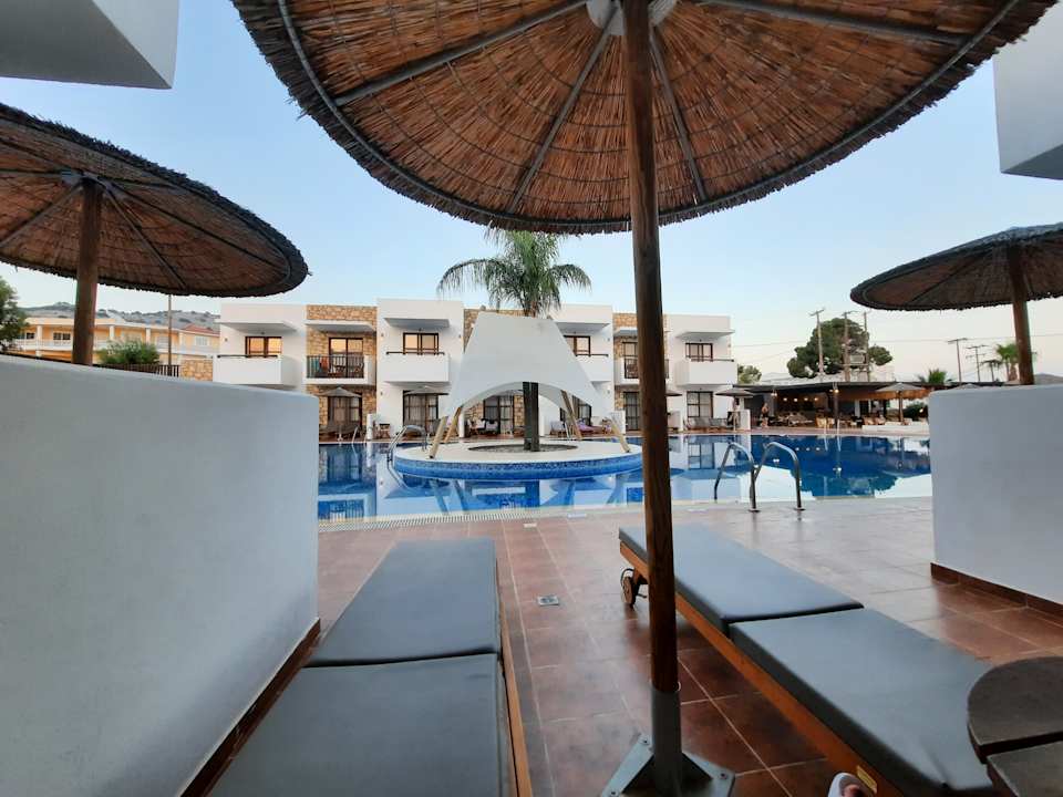 Pool The Costa Lindia Blue Star - Adults only