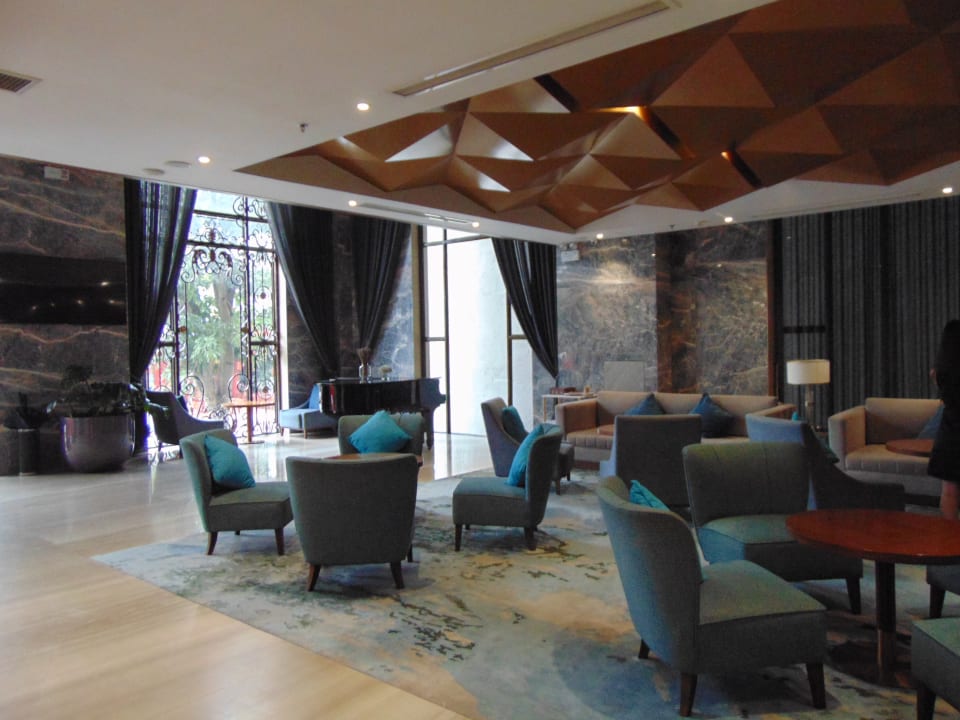 Lobby D' Lecia Ha Long Hotel