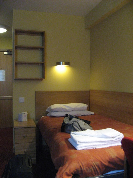 Einzelbett Pollock Halls - Edinburgh First - Campus Accommodation