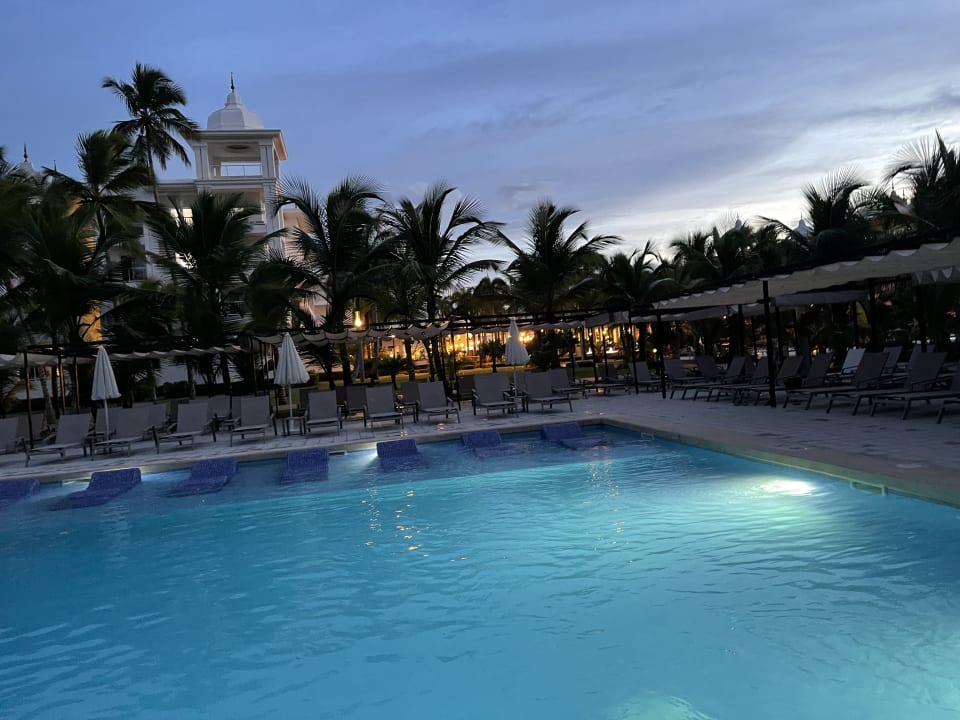 Pool Hotel Riu Palace Punta Cana