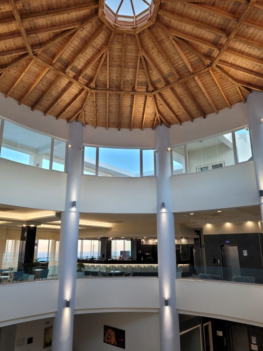 Lobby Grand Blue Beach Hotel