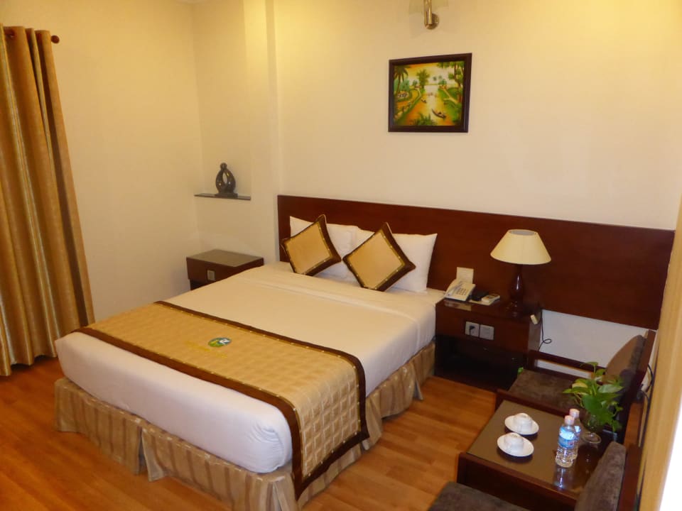 Bequemes Doppelbett Hotel Hau Giang
