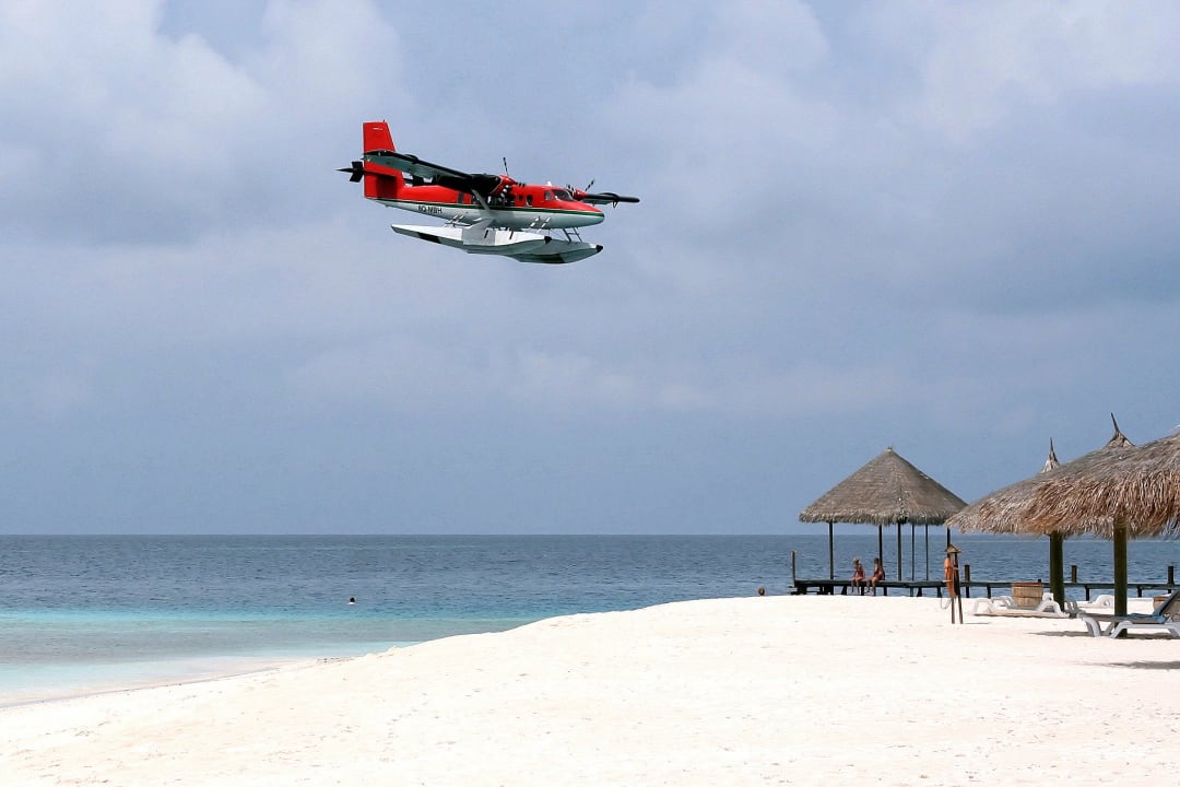 Im Landeanflug Veligandu Maldives Resort Island