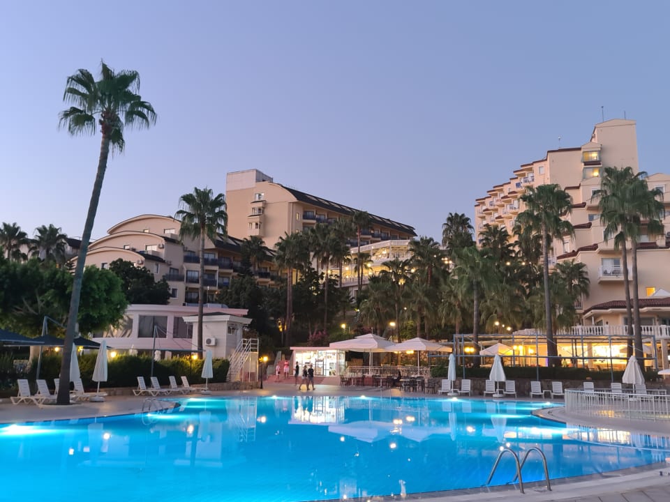 Außenansicht Iz Flower Side Beach Hotel