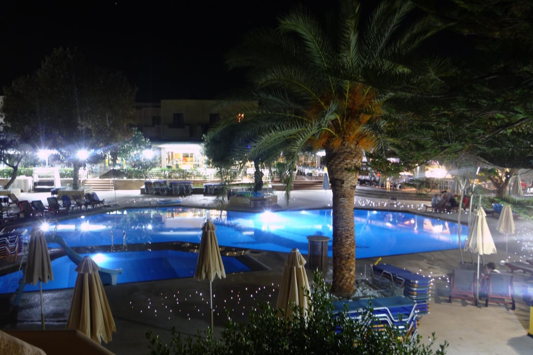 Basen Sirios Village Hotel & Bungalows