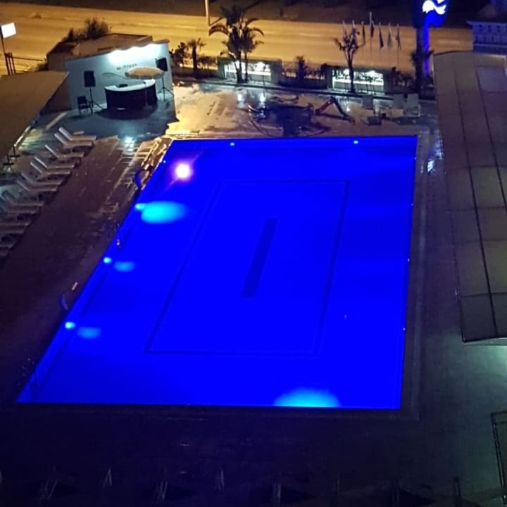 Pool Maya World Park Hotel