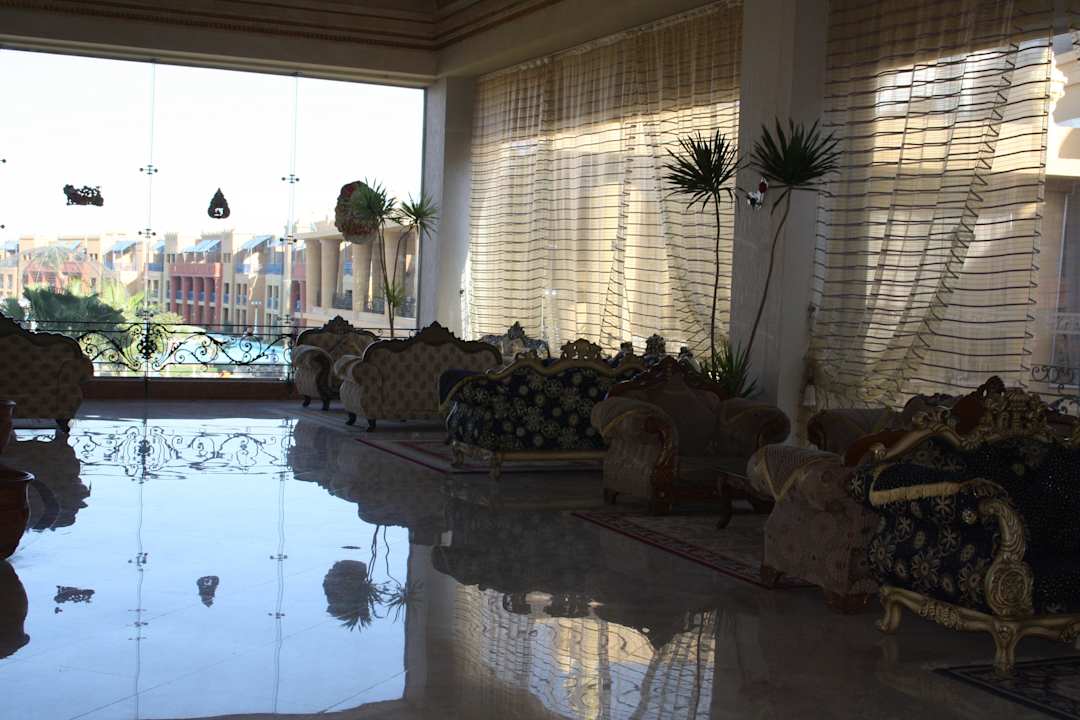 Sitzecke in der Lobby Hotel Titanic Palace
