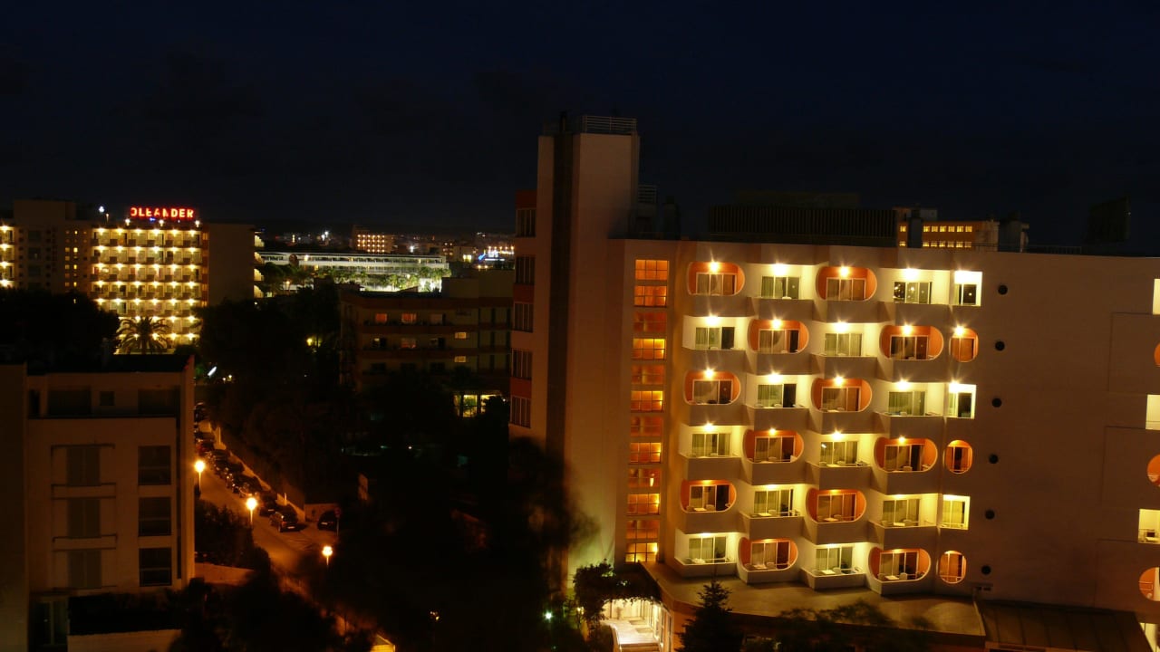 By night part two BG Hotel Caballero