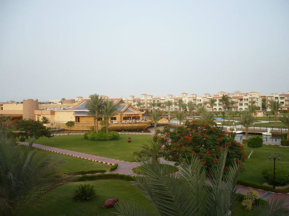 Tolle Gartenanlage  Pickalbatros Dana Beach Resort - Hurghada