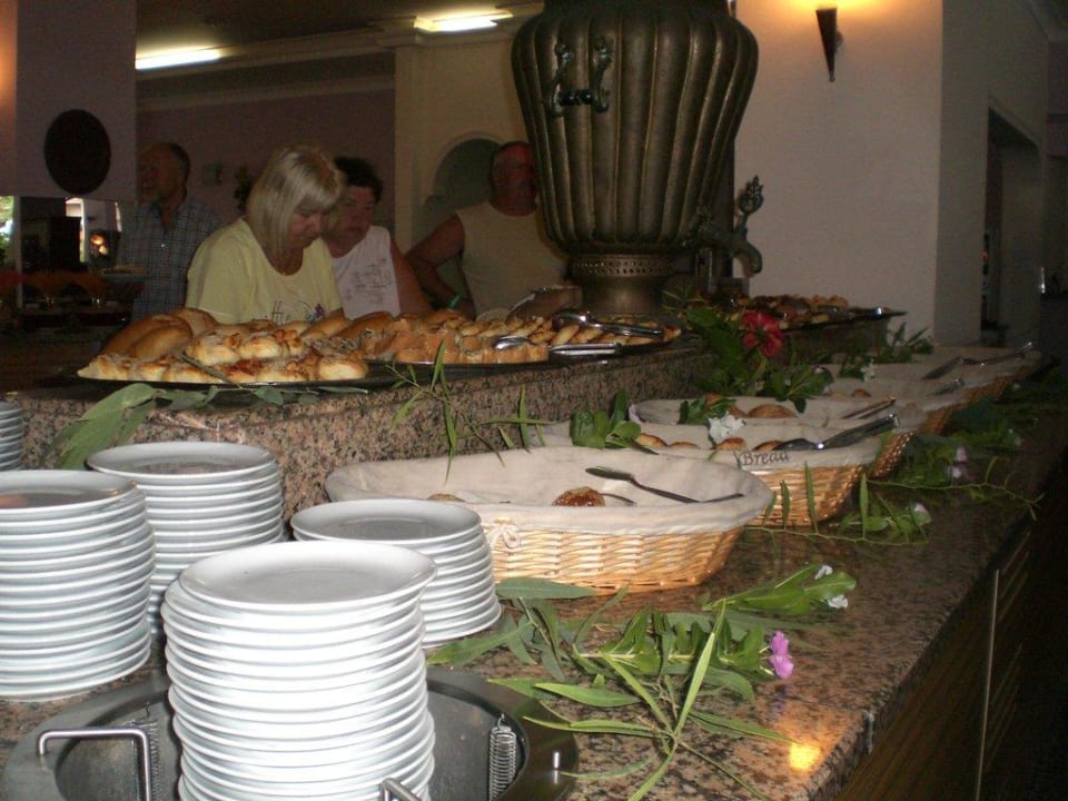 Mittagessen Club Turtas Beach Hotel