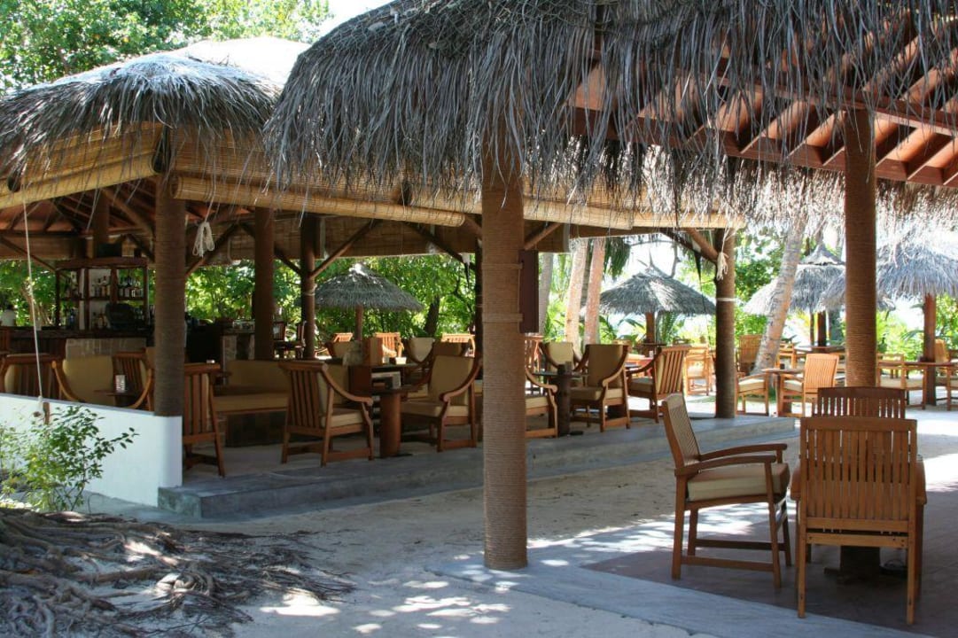 Main Bar Filitheyo Island Resort